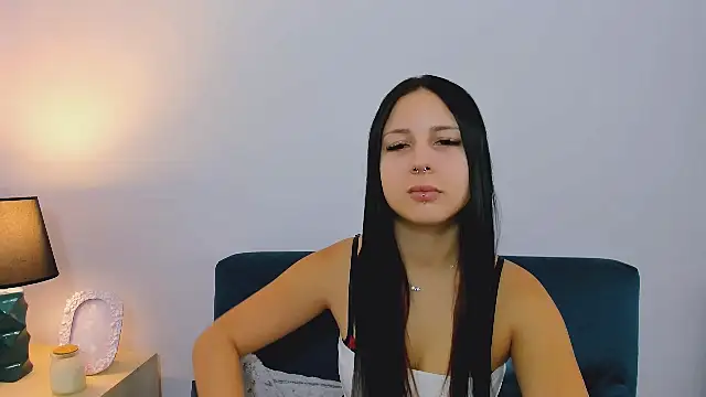 Snapshot of TaliaAdorable chatting on November 2025 09:19:02 AM TaliaAdorable online show from November 2025 09:19:02 AM