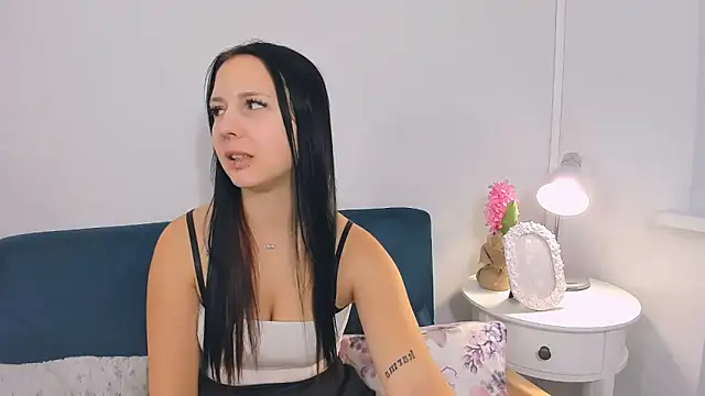 Snapshot of TaliaAdorable chatting on November 2025 09:41:02 PM TaliaAdorable online show from November 2025 09:41:02 PM