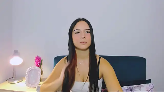 Snapshot of TaliaAdorable chatting on November 2025 05:57:01 PM TaliaAdorable online show from November 2025 05:57:01 PM