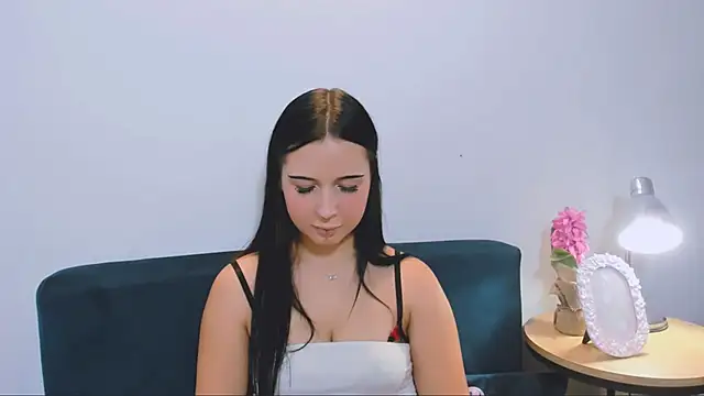 Snapshot of TaliaAdorable chatting on November 2025 03:38:02 PM TaliaAdorable online show from November 2025 03:38:02 PM