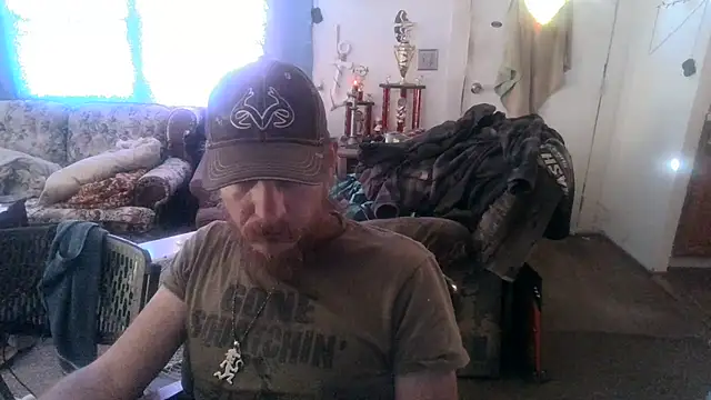 Poundtown1226 online show from September 2025 06:10:02 PM