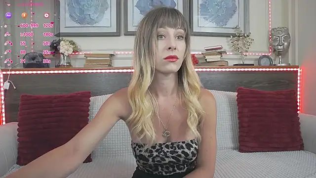 Snapshot of MuseDollX chatting on July 2026 05:20:01 PM MuseDollX online show from July 2026 05:20:01 PM