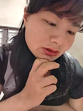 kute-00 online show from November 2025 03:00:02 PM