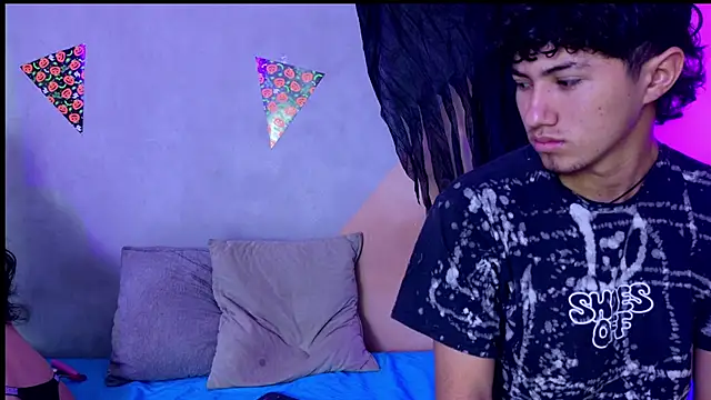 Laura and Kevin online show from November 2025 01:21:02 PM