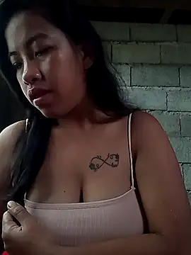 Yapsyxx online show from November 2025 11:42:02 PM