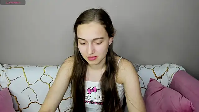 Snapshot of Alisa__Kelly chatting on October 2025 12:09:01 AM Alisa Kelly online show from October 2025 12:09:01 AM