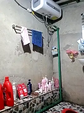 ngan-cute online show from October 2025 01:45:01 PM