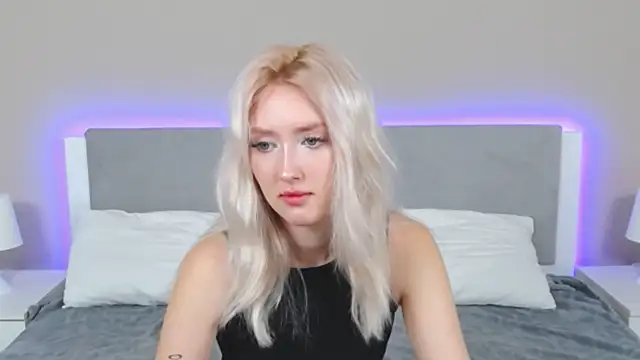 MarianeSun online show from September 2025 04:14:01 AM