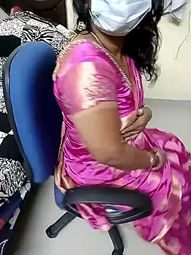 Snapshot of tamilmaha12 chatting on October 2025 09:06:02 AM tamilmaha12 online show from October 2025 09:06:02 AM