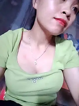 Snapshot of Mie-mie11 chatting on October 2025 01:48:02 AM Mie-mie11 online show from October 2025 01:48:02 AM