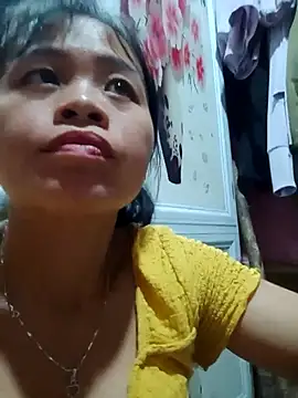 Snapshot of Mie-mie11 chatting on October 2025 01:34:02 PM Mie-mie11 online show from October 2025 01:34:02 PM