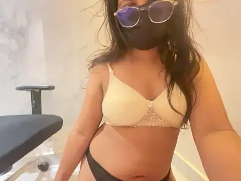 Snapshot of sexydaizy chatting on October 2025 06:01:02 AM sexydaizy online show from October 2025 06:01:02 AM