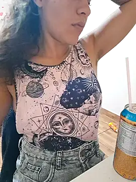 euahotmarii20 online show from November 2025 10:21:01 AM