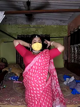 Smile-quien online show from April 2026 08:39:02 PM