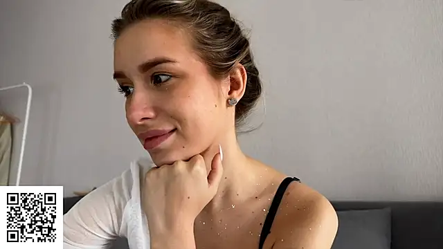 ElysiaXo online show from October 2025 04:46:02 AM