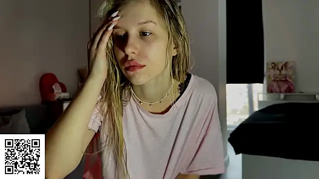 ElysiaXo online show from November 2025 05:19:02 AM