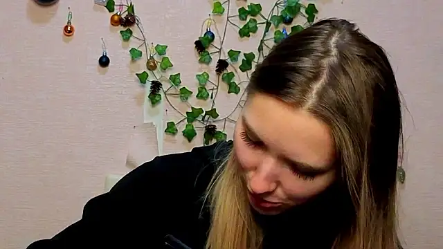  kikiclark   online show from February 2026 06:17:01 PM