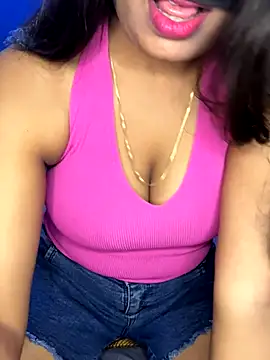 Snapshot of DesiSexyMonika chatting on November 2025 06:08:02 PM DesiSexyMonika online show from November 2025 06:08:02 PM