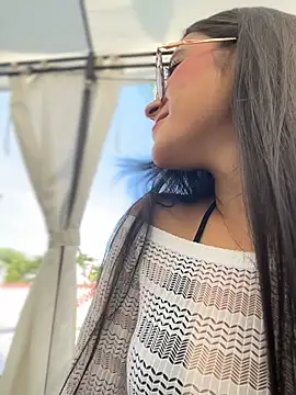 Snapshot of Juanita-Diaz chatting on November 2025 08:38:02 PM Juanita-Diaz online show from November 2025 08:38:02 PM