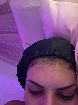 luluzinhax online show from April 2026 05:03:02 AM