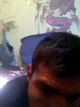 Calivazil online show from November 2025 11:27:01 PM