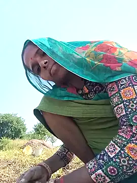 Snapshot of Hot-honi chatting on October 2025 03:49:02 AM Hot-honi online show from October 2025 03:49:02 AM