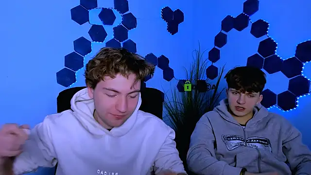 travis wolf  online show from March 2026 09:26:02 AM