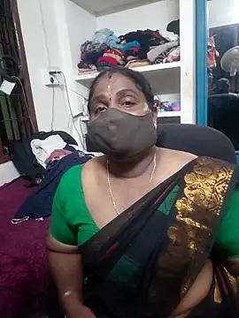 Snapshot of Tamil_Kavitha10 chatting on May 2026 05:20:02 PM Tamil Kavitha10 online show from May 2026 05:20:02 PM