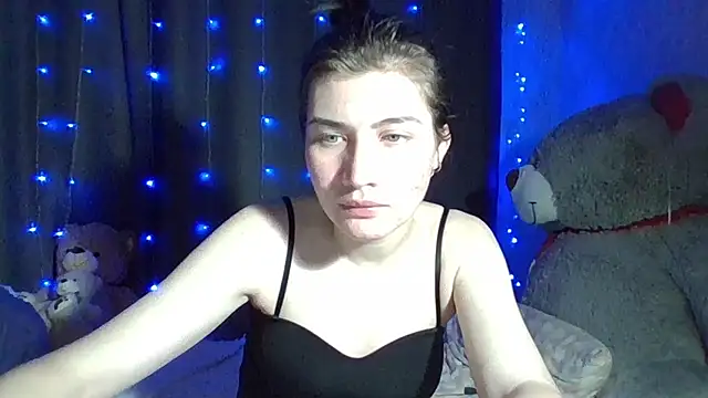 Nancy Luna online show from September 2025 04:23:02 PM