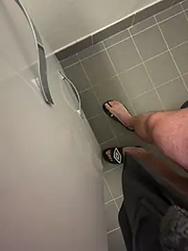 Snapshot of NuclearValue40 chatting on February 2026 08:35:01 PM NuclearValue40 online show from February 2026 08:35:01 PM