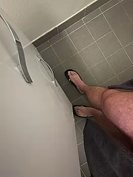 Snapshot of NuclearValue40 chatting on February 2026 07:29:01 PM NuclearValue40 online show from February 2026 07:29:01 PM