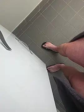 Snapshot of NuclearValue40 chatting on February 2026 01:22:01 PM NuclearValue40 online show from February 2026 01:22:01 PM