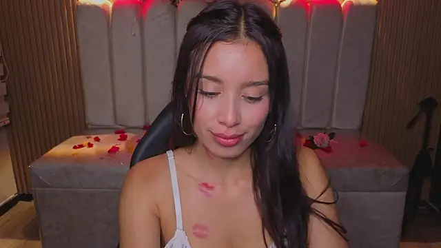  Mia Evans 1 online show from February 2026 08:27:01 PM