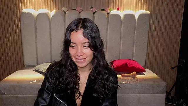 Snapshot of _Mia_Evans_1 chatting on March 2026 02:10:01 PM Mia Evans 1 online show from March 2026 02:10:01 PM