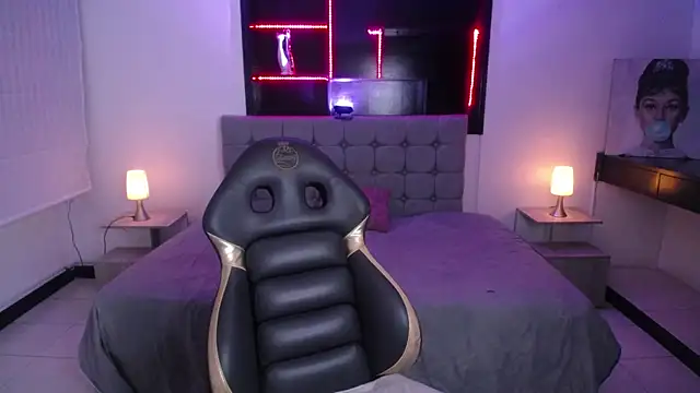 Snapshot of _Mia_Evans_1 chatting on April 2026 02:23:01 PM Mia Evans 1 online show from April 2026 02:23:01 PM