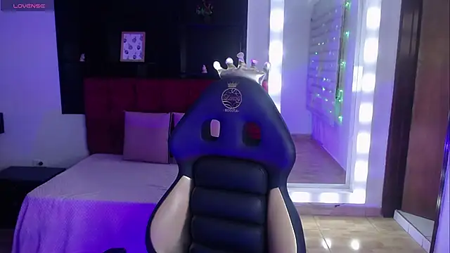  Charlotte Collins  online show from September 2025 03:25:01 PM