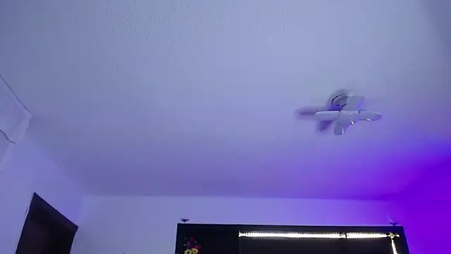  Charlotte Collins  online show from April 2026 03:16:01 PM