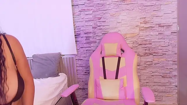 Snapshot of liz_monserrat_1 chatting on March 2026 08:14:01 PM liz monserrat 1 online show from March 2026 08:14:01 PM