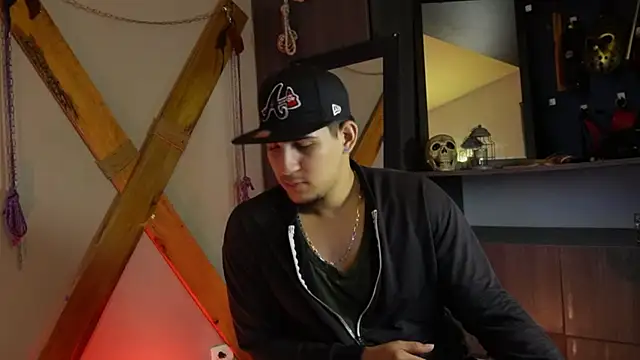 Snapshot of massimo_vidal_ chatting on September 2025 12:27:02 PM massimo vidal online show from September 2025 12:27:02 PM