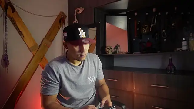 massimo vidal  online show from September 2025 12:39:02 PM