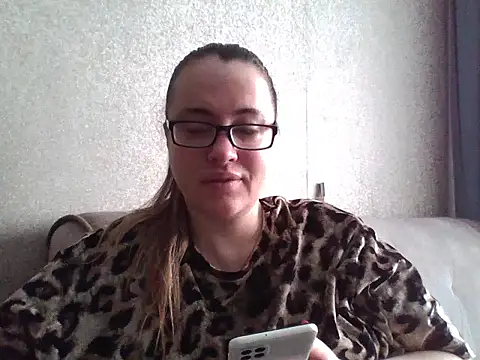 Snapshot of karina160000 chatting on January 2026 06:05:02 AM karina160000 online show from January 2026 06:05:02 AM