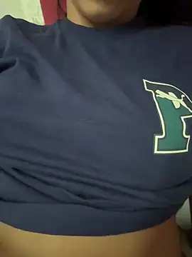 lulizoee online show from March 2026 06:56:01 PM