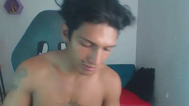 bull cam online show from December 2025 01:04:02 AM