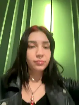 VampyScarlet online show from October 2025 04:15:01 AM
