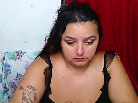 KeilyHall online show from October 2025 04:15:02 AM