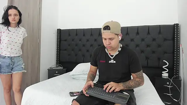 markAndPhilip online show from December 2025 10:24:01 AM