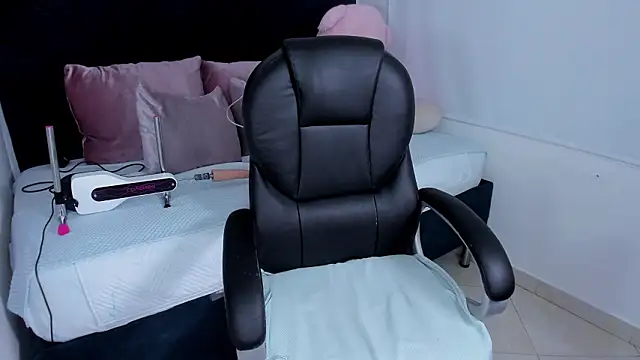 kate lua online show from March 2026 12:44:01 PM