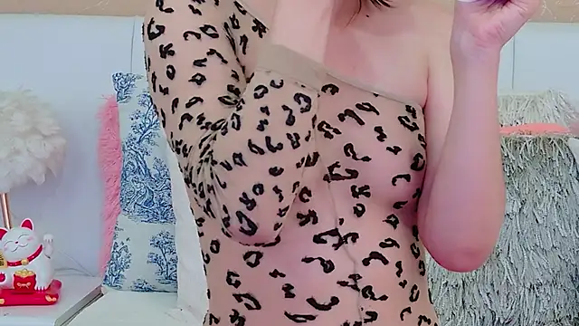 Snapshot of MiaDunoff chatting on February 2026 09:49:01 PM MiaDunoff online show from February 2026 09:49:01 PM