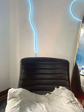 PrettyAshley  online show from November 2025 07:41:02 PM