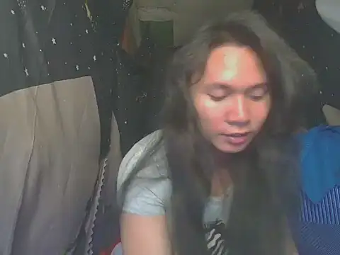 Reynalda26 online show from November 2025 10:30:01 PM